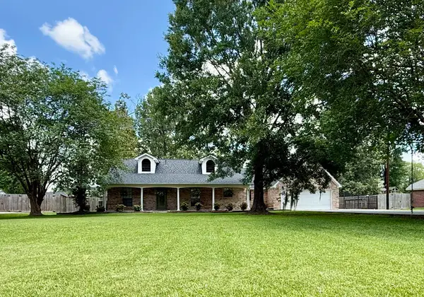1000 Hickory Trails, Orange, TX 77632