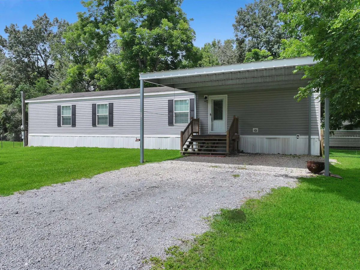 310 Olive St, Sour Lake, TX 77659 - #1
