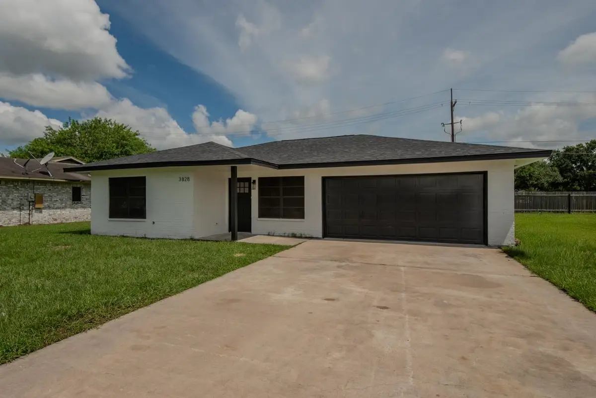3828 Anderson Villa, Orange, TX 77630 - #1