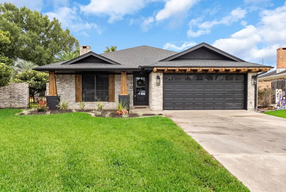 310 Meadowgreen Circle, Port Neches, TX 77651 - #1
