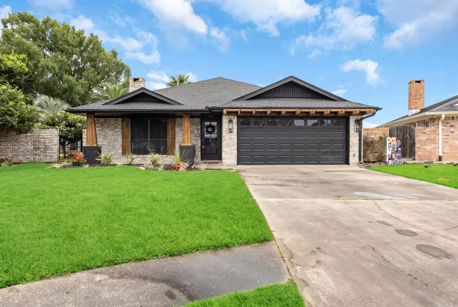 310 Meadowgreen Circle, Port Neches, TX 77651 - #2