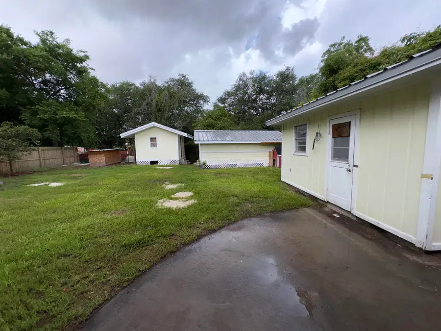 908 Memphis, Orange, TX 77630 - #2