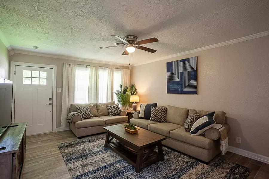 2910 Oleander Lane, Groves, TX 77619 - #2