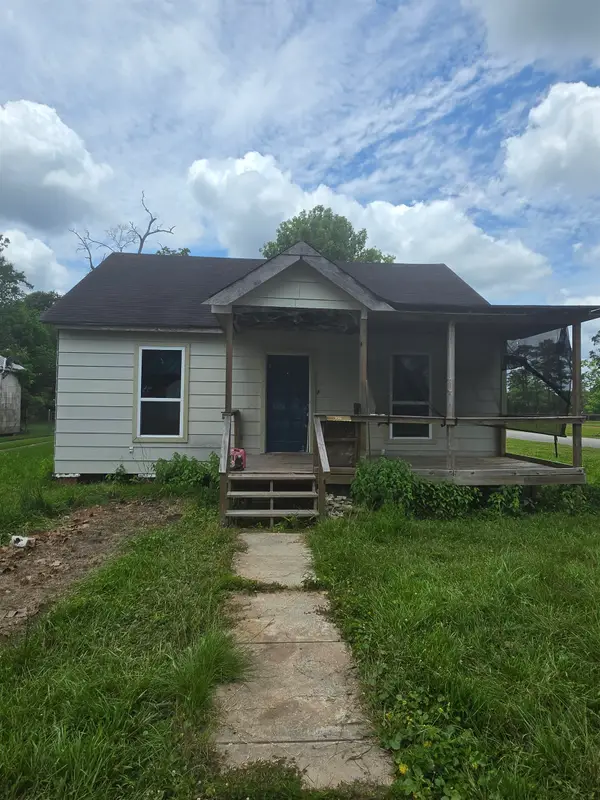 775 N 8TH, Silsbee, TX 77656-2617