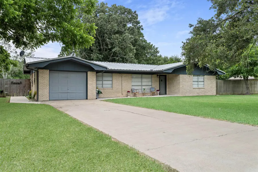 15366 Jackie Rd., Hamshire, TX 77622 - #3