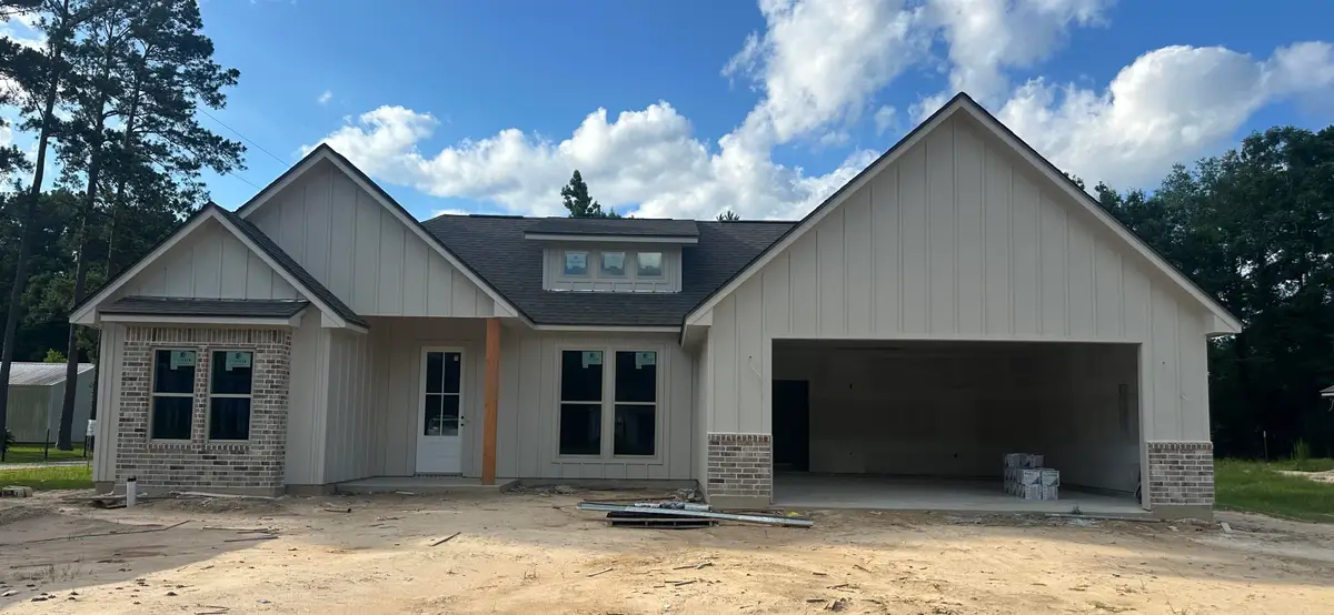 8625 Mitchell Rd, Lumberton, TX 77657 - #1