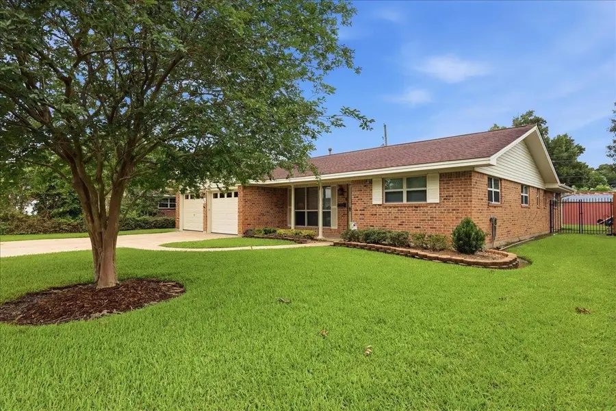 1012 Mimosa Drive, Nederland, TX 77627 - #3