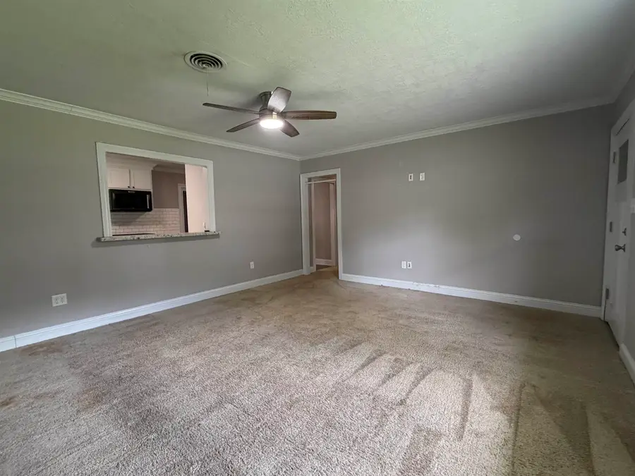 3476 Pelican, Orange, TX 77630-2040 - #3