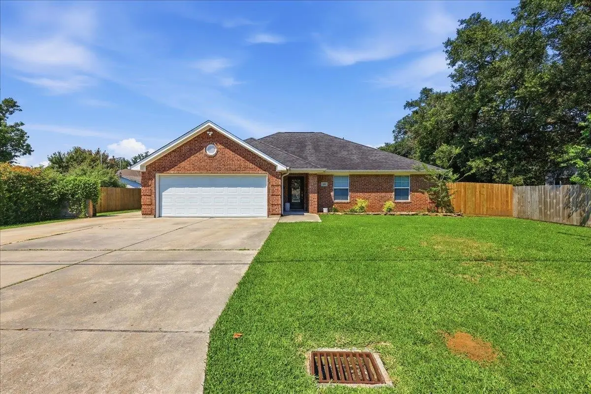 1010 14th St, Nederland, TX 77627 - #1
