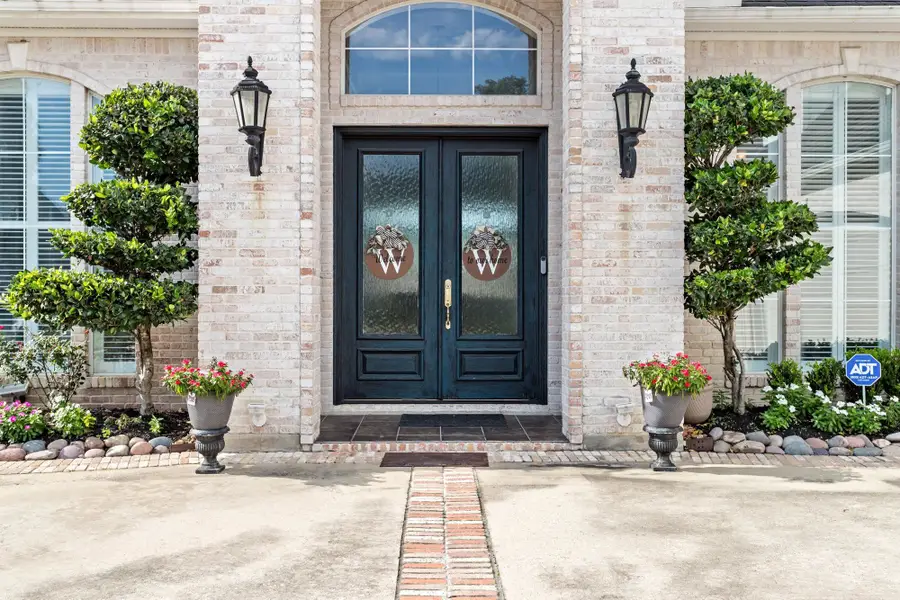 4210 Brownstone Dr., Beaumont, TX 77706 - #3