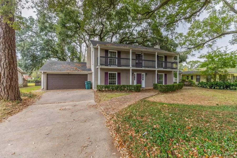 2465 Gladys Ave., Beaumont, TX 77702 - #2