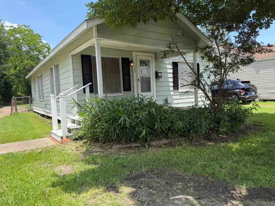 732 Royal Avenue, Port Neches, TX 77651 - #2