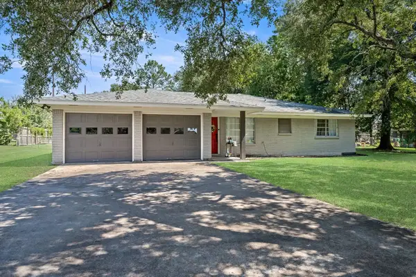 8160 Laurie Ln, Lumberton, TX 77657