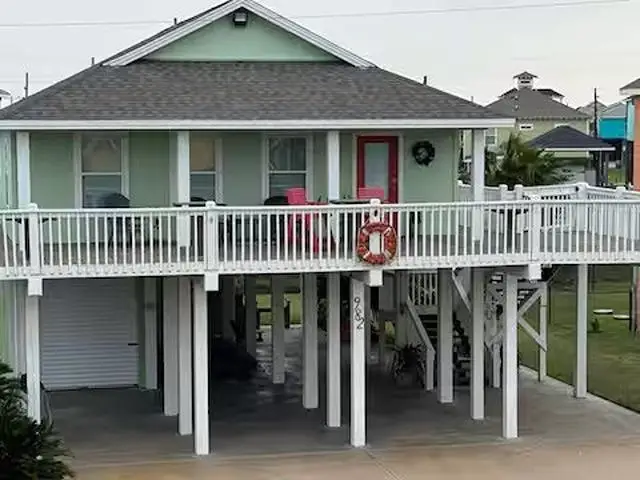 982 Nassau, Port Bolivar, TX 77650 - #1