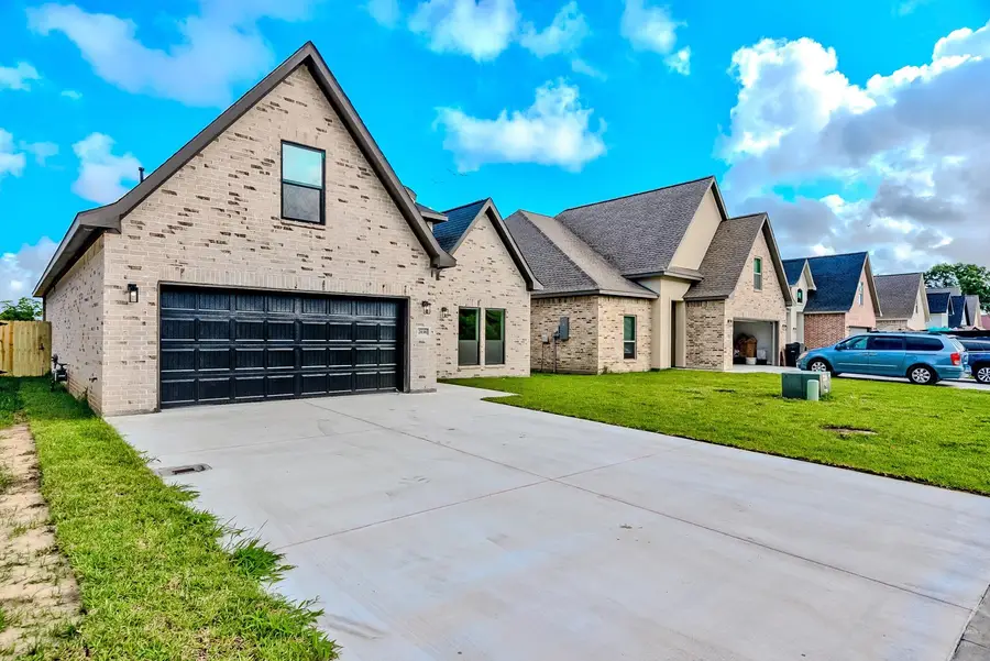 2636 Eloise Ct, Nederland, TX 77627 - #2