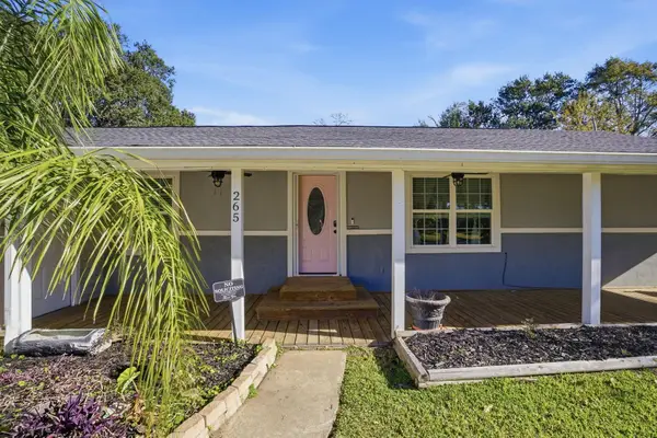 265 E Darby St., Bridge City, TX 77611