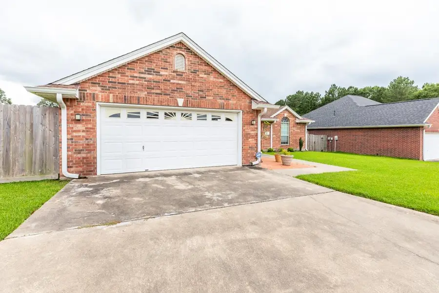 115 Julie Dr., Lumberton, TX 77657 - #2