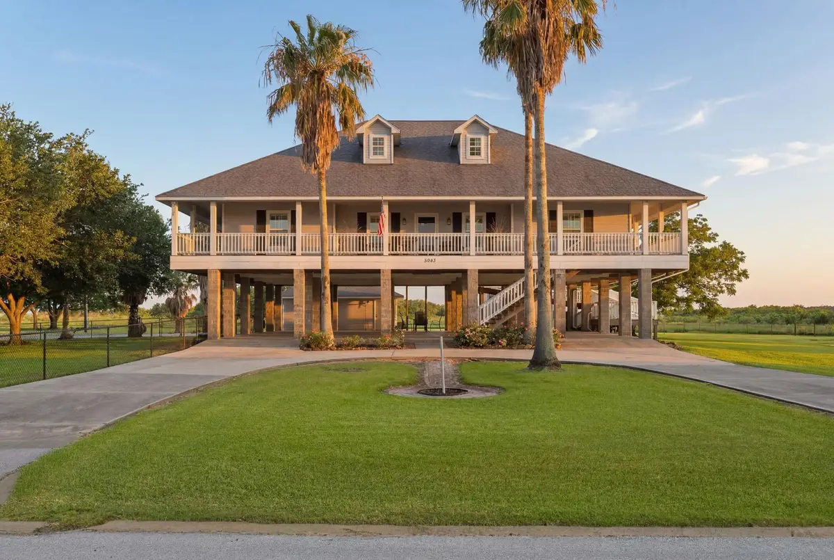 5545 S 11th Avenue, Sabine Pass, TX 77655 - #1