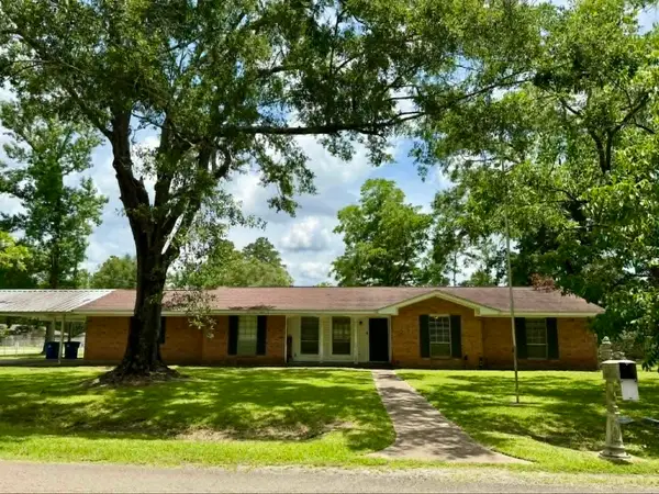 115 Woodland Cir, Kountze, TX 77625