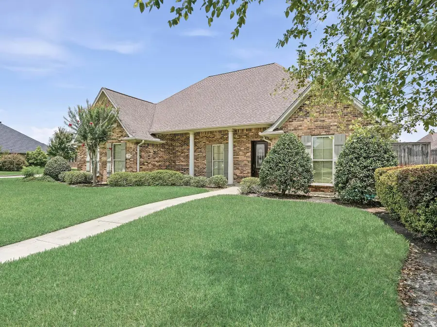 301 Winding Brook, Lumberton, TX 77657 - #2