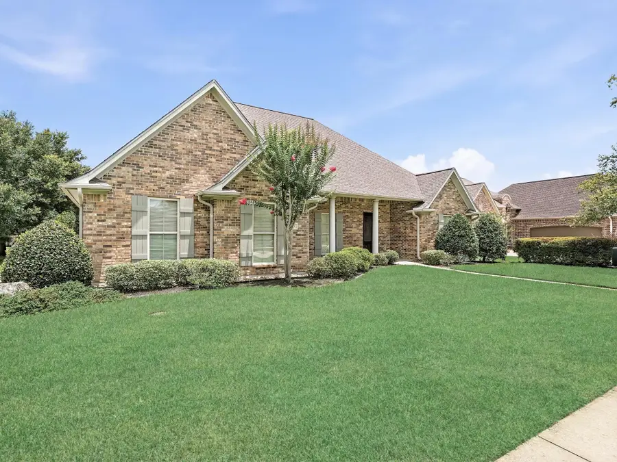 301 Winding Brook, Lumberton, TX 77657 - #3