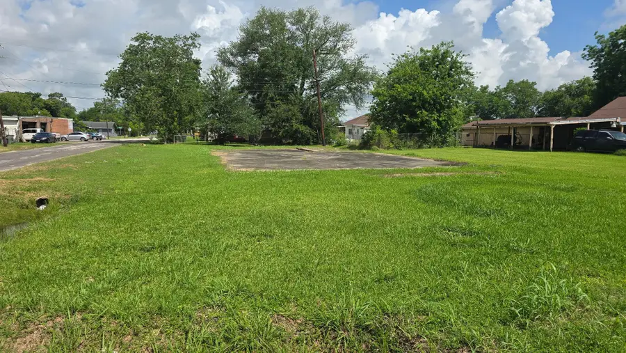 1530 Richmond Ave, Port Arthur, TX 77640 - #2
