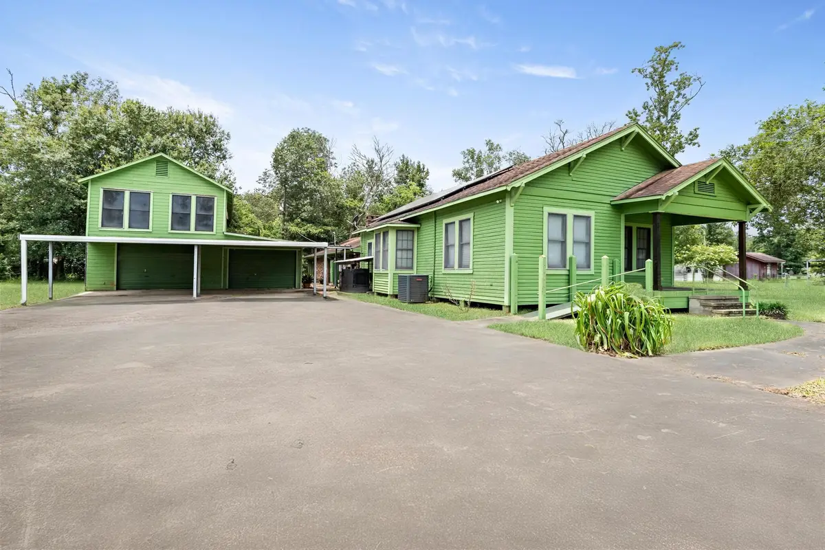 8265 Maple St, Orange, TX 77632 - #1