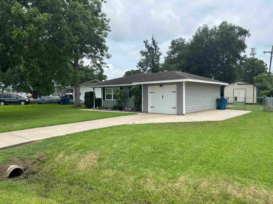 1503 Lamar Ave, Nederland, TX 77627 - #3