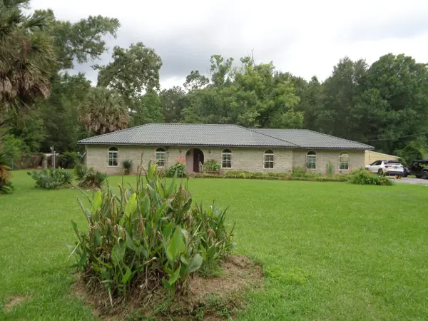 7621 Head St, Orange, TX 77632