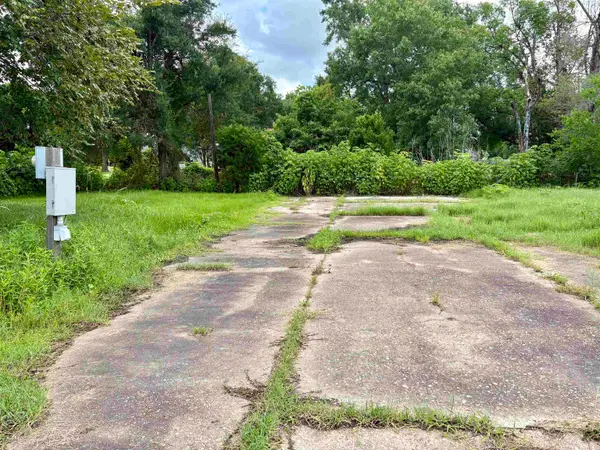 1812 Houston, Orange, TX 77630