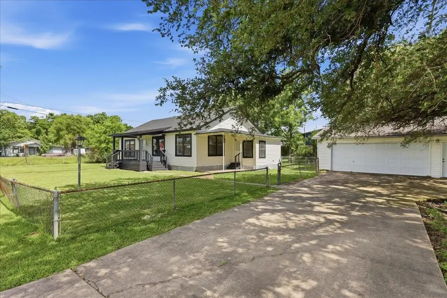 125 E Crosby, Sour Lake, TX 77659 - #2