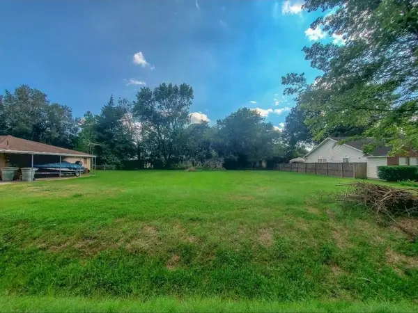 9395 Josey St., Beaumont, TX 77707