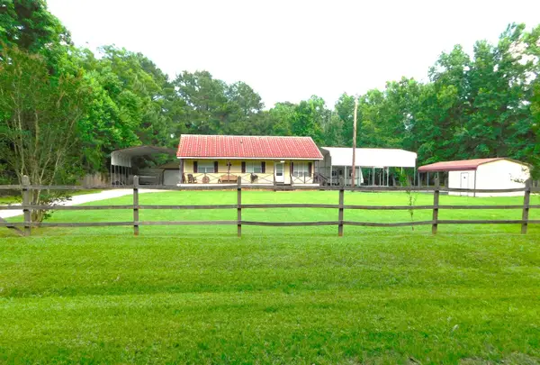 4897 County Road 4455, Warren, TX 77664