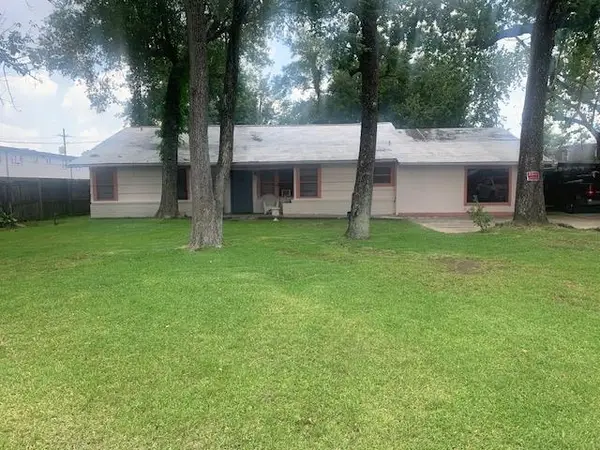 2615 Sweetgum Ln, Beaumont, TX 77703-4925