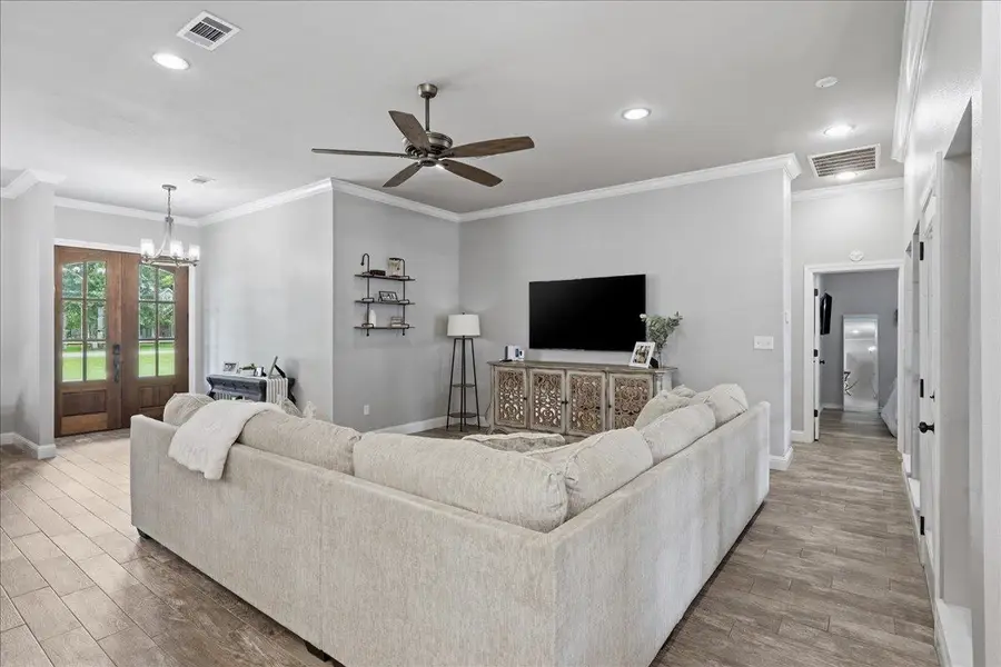 6410 Hazelwood Dr, Orange, TX 77632 - #3