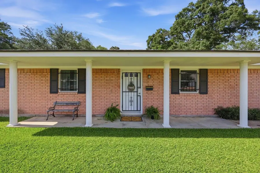 3580 CALDER AVE, Beaumont, TX 77706 - #3