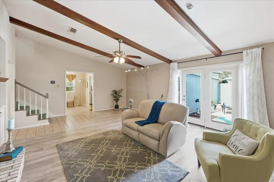 425 Longmeadow St., Beaumont, TX 77707 - #2