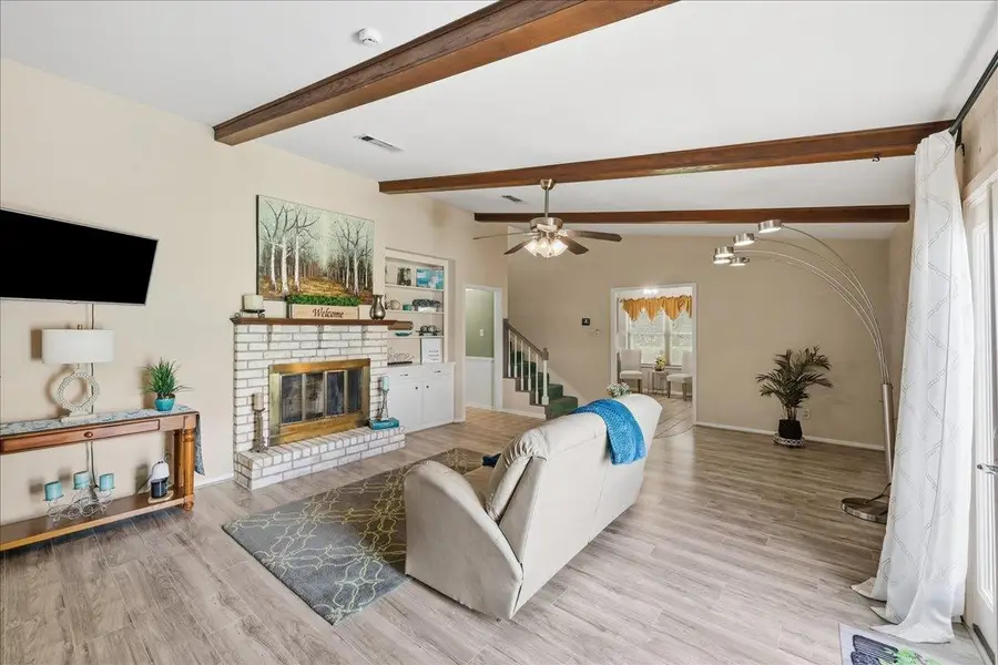 425 Longmeadow St., Beaumont, TX 77707 - #3