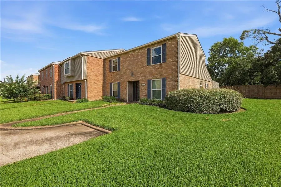 1532 Marshall Woods Drive, Beaumont, TX 77706 - #2