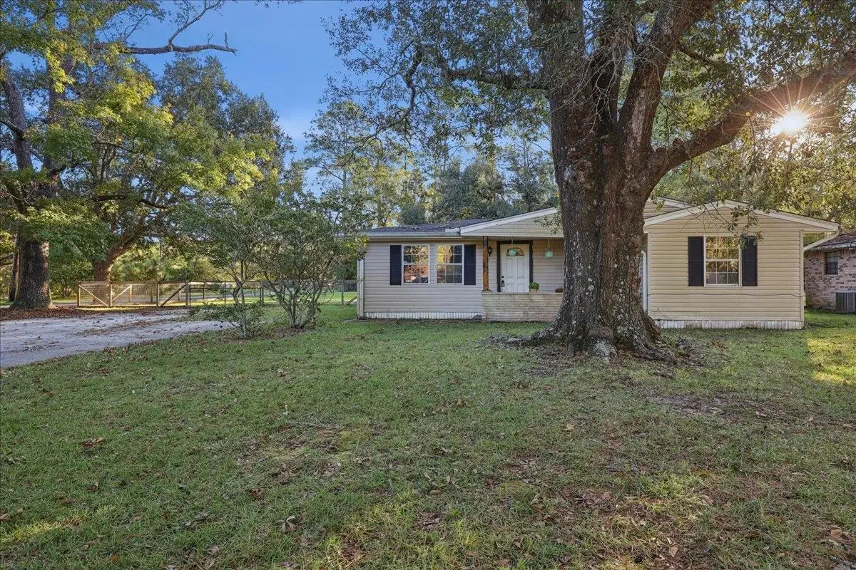 380 Croom, Vidor, TX 77611 - #1