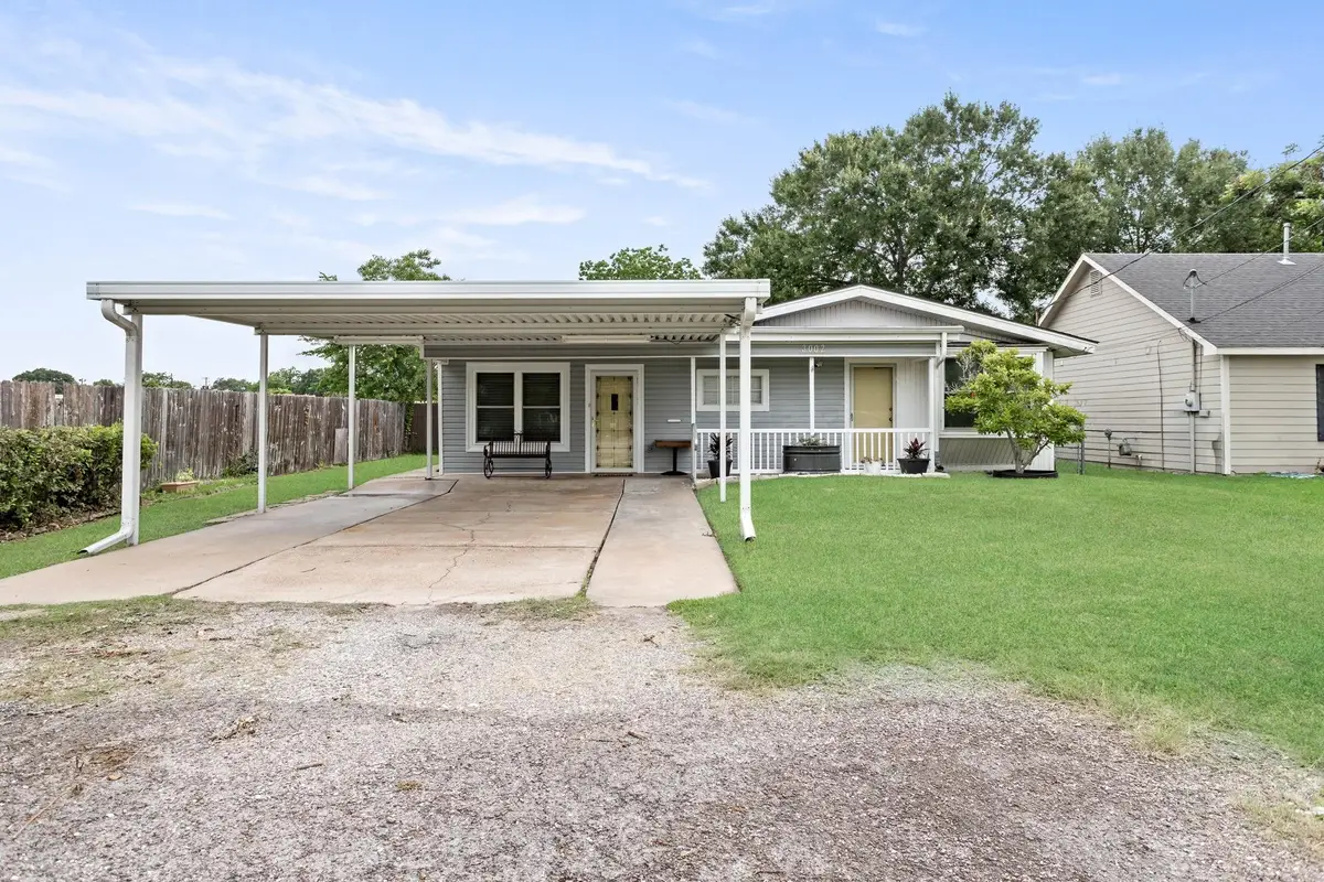 3002 Ruby Dr, Groves, TX 77619-4130 - #1