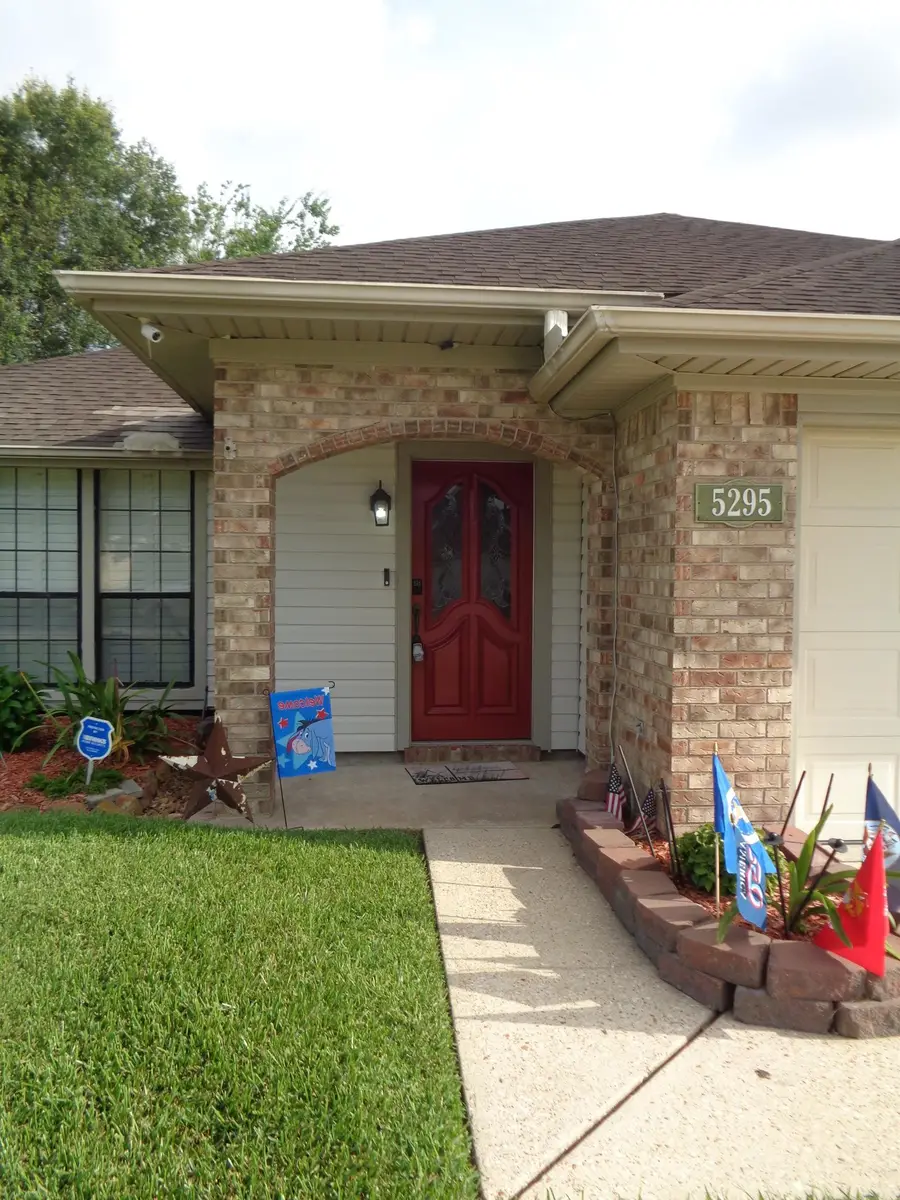 5295 Greenbriar Ln, Beaumont, TX 77706-7404 - #2