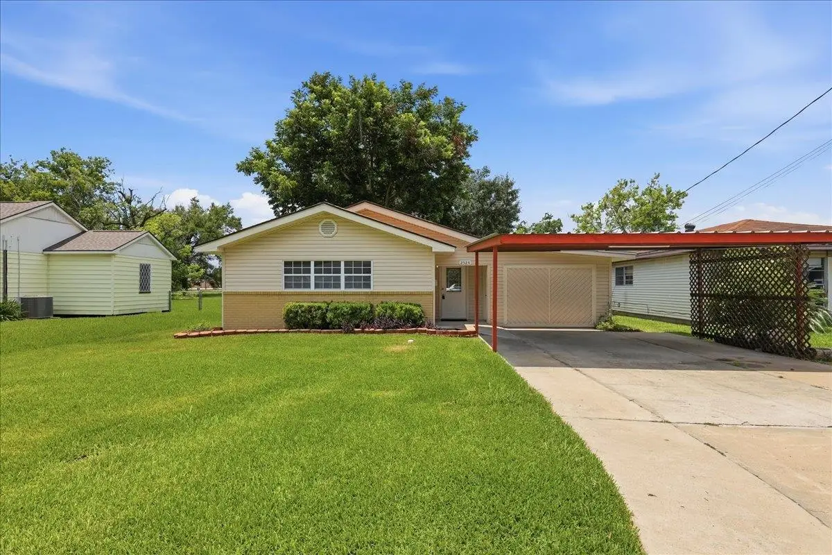 2524 AVE B, Nederland, TX 77627 - #1