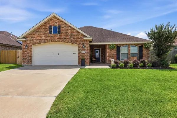10225 Pine Ridge, Port Arthur, TX 77640