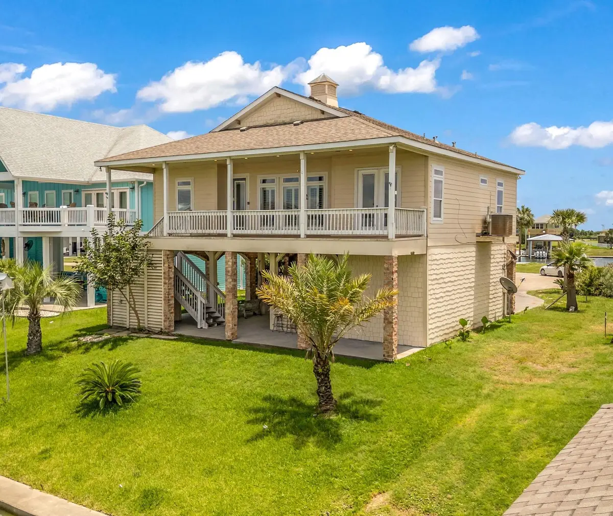 2001 Laguna Harbor Cove Blvd, Port Bolivar, TX 77650 - #1