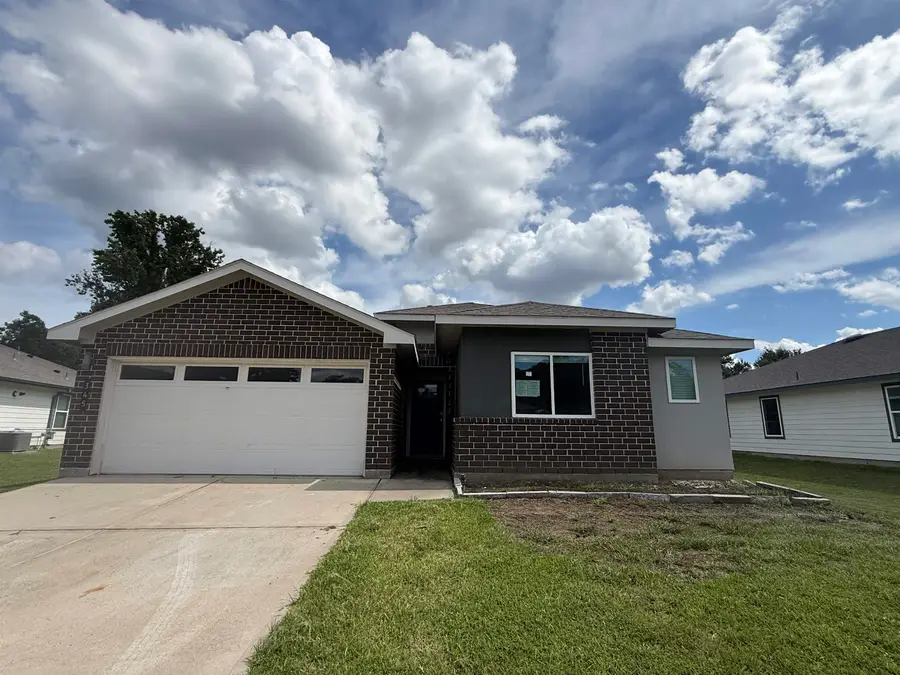 345 Silver Bridge, Bridge City, TX 77611 - #2