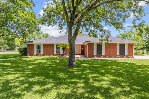 9767 Winzer Rd., Beaumont, TX 77705