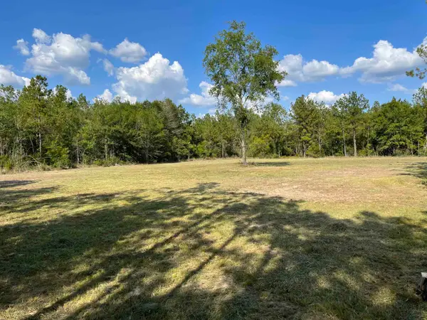 1655 CR 716, Buna, TX 77612