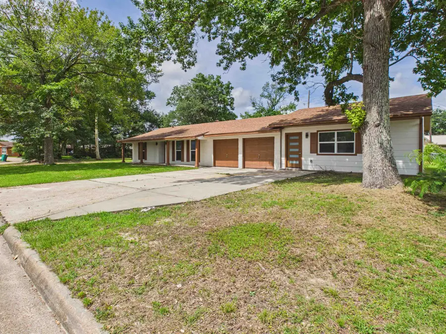4209 Glenhurst Street, Orange, TX 77630 - #2