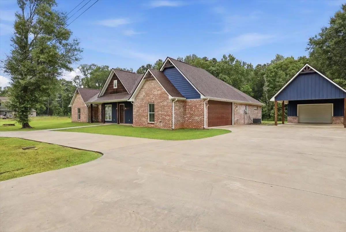 195 N Oak, Buna, TX 77612 - #1
